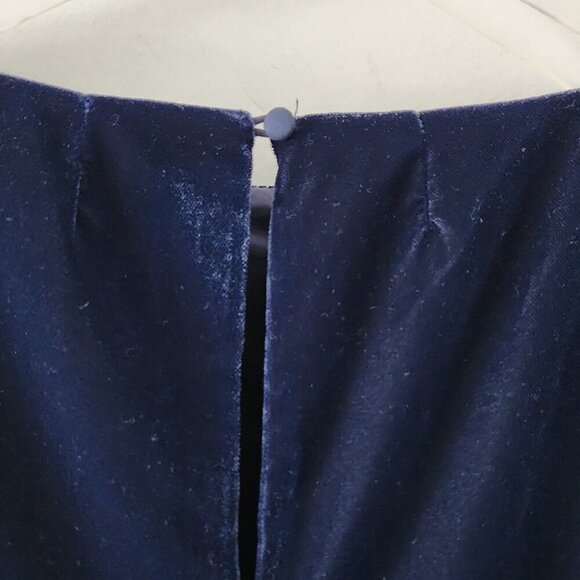 NWT BANANA REPUBLIC | LS Shift Velvet Dress Preppy Navy Sz 2P - Picture 4 of 6